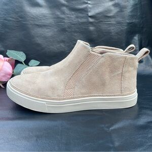 TOMS Women's Bryce Sand Suede Sneakers Shoes Slip-On Closure | 8.5